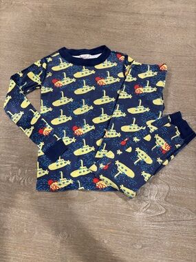 Navy Submarine Print Kids Pajama Set with Yellow Submarines sz 8